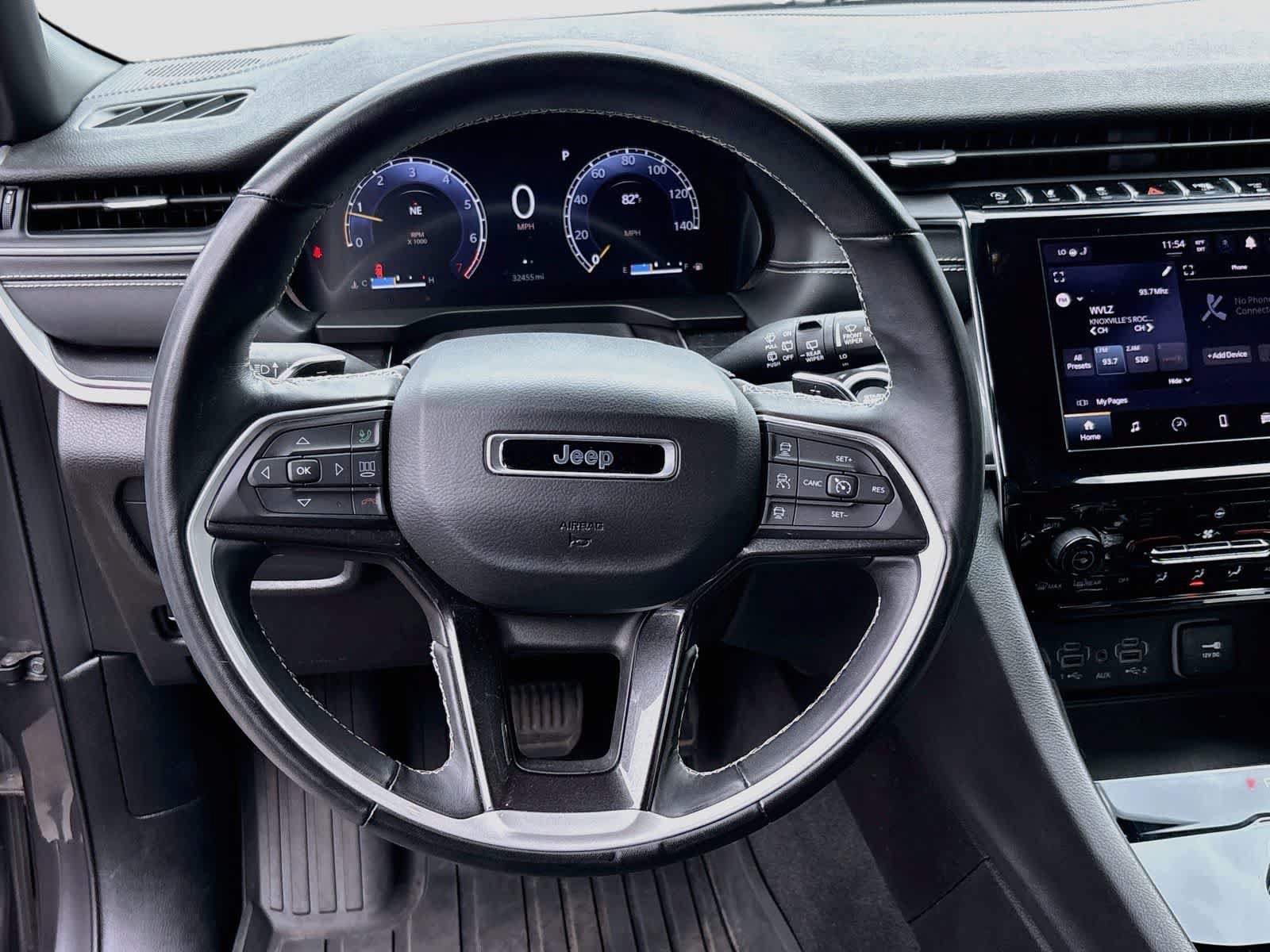Used 2021 Jeep Grand Cherokee L Laredo RWD image 11