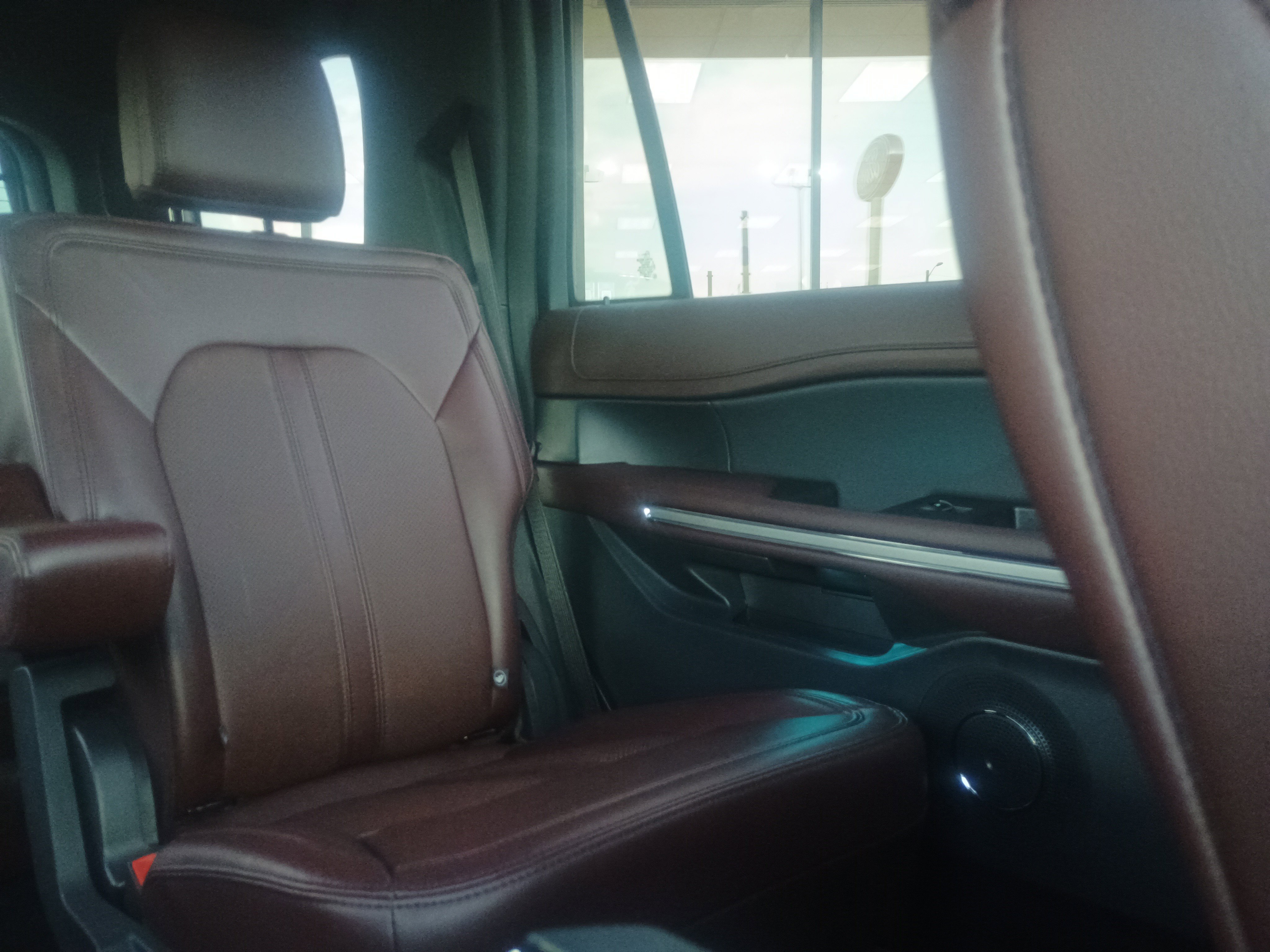 Certified 2024 Ford Expedition Limited image 37