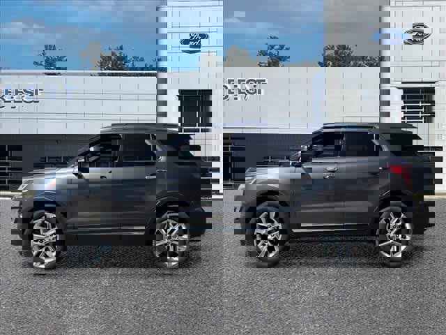 Used 2017 Ford Explorer Limited w/ Equipment Group 301A AWD/4WD image 6