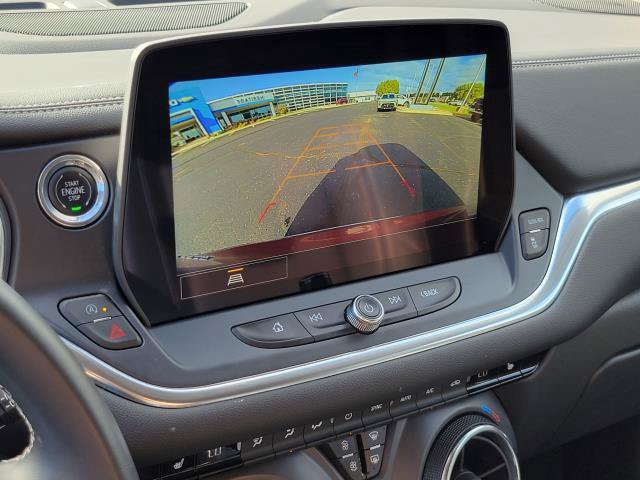 Used 2024 Chevrolet Blazer LT FWD image 20