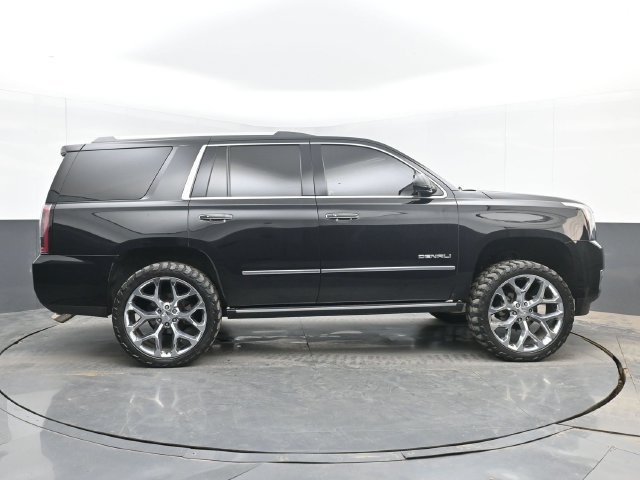 Used 2017 GMC Yukon Denali w/ Open Road Package AWD/4WD image 11