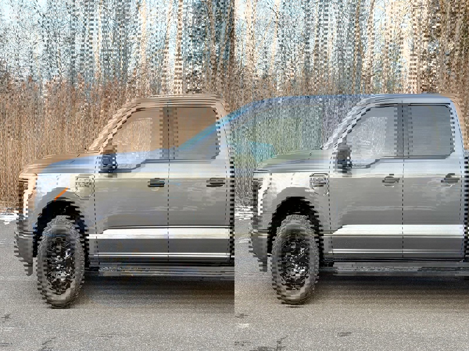 New 2025 Ford F150 Lightning XLT image 31