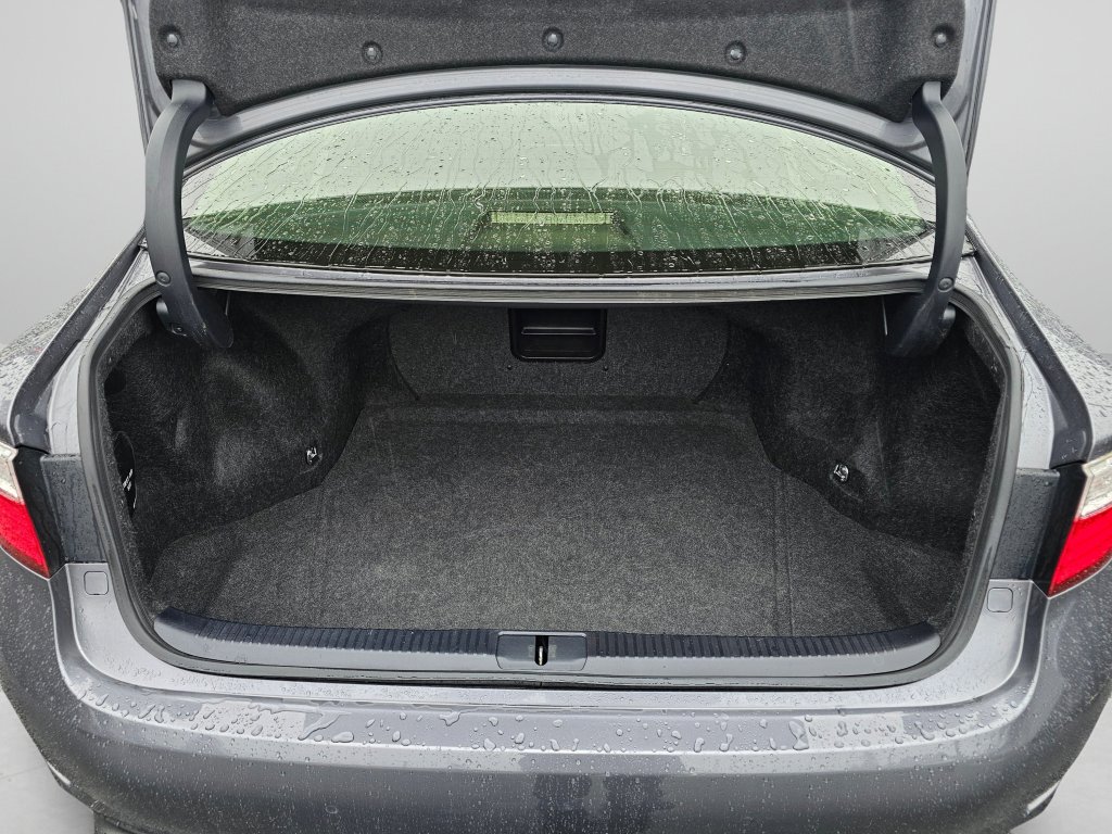 Used 2013 Lexus ES 350 w/ Luxury Pkg image 14