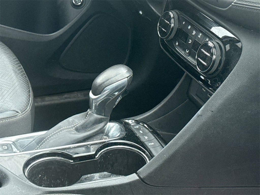 Used 2023 Buick Encore GX Essence w/ Experience Buick Package image 15