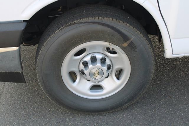Used 2024 Chevrolet Express 3500 w/ Power Convenience Package image 26