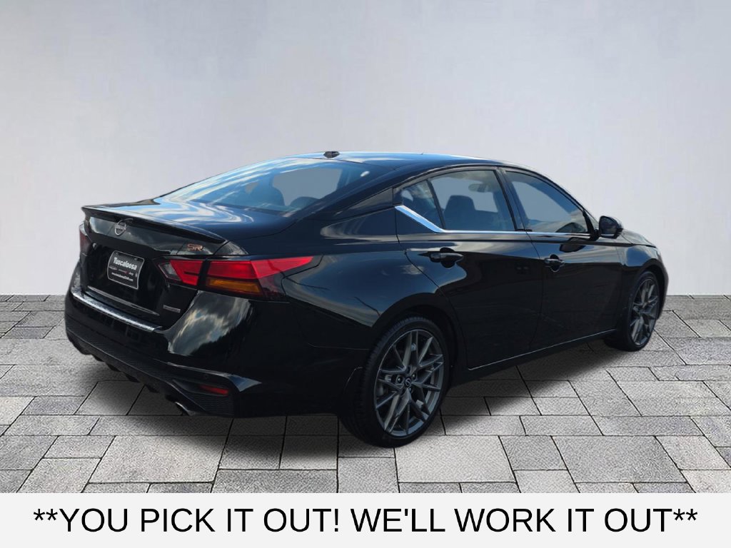 Used 2023 Nissan Altima 2.0 SR FWD image 7