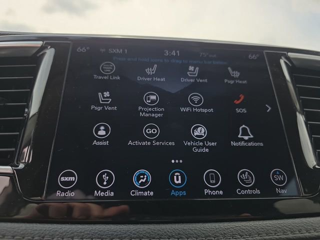 Used 2018 Chrysler Pacifica Limited w/ Tire & Wheel Group image 23