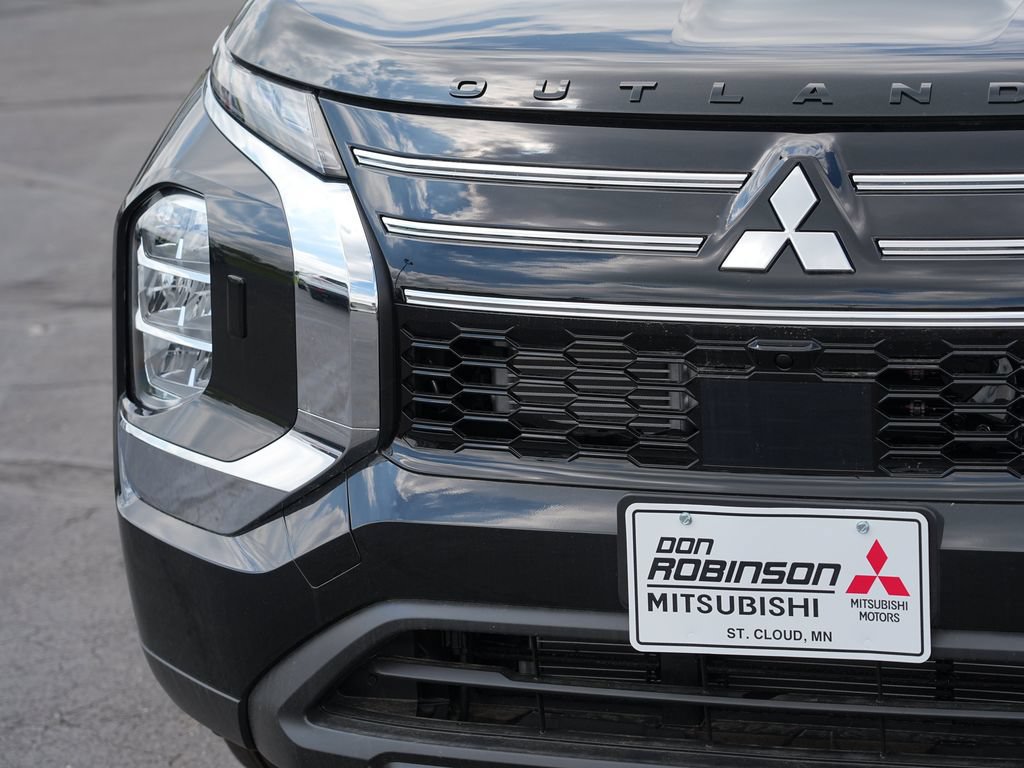 New 2026 Mitsubishi Outlander ES AWD/4WD image 9