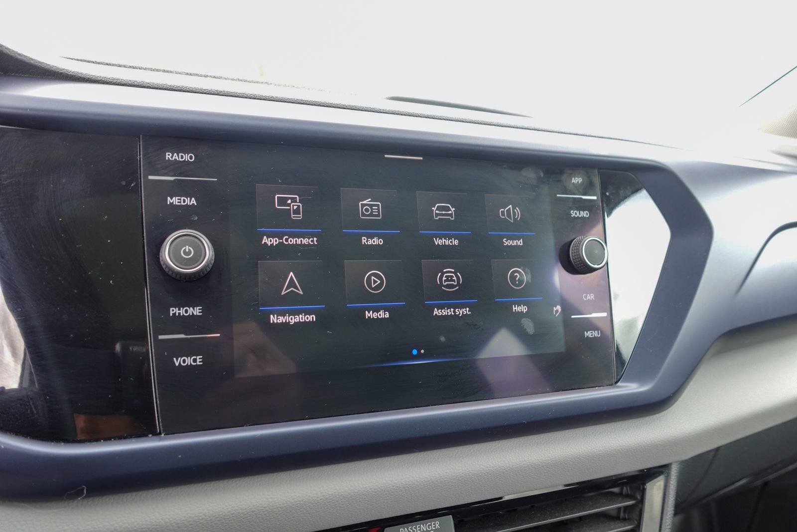 Used 2022 Volkswagen Taos SE FWD image 18