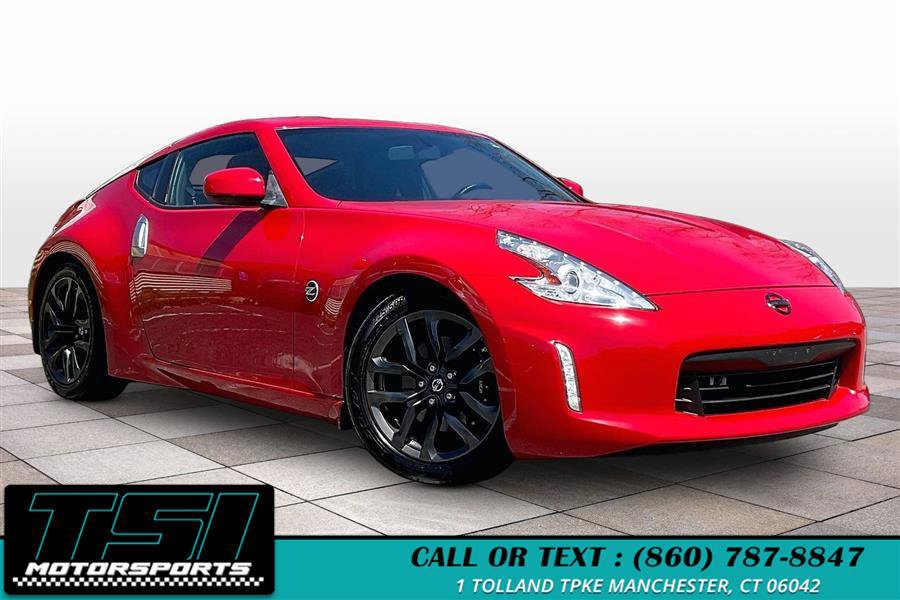 Used 2016 Nissan 370Z Coupe RWD image 11