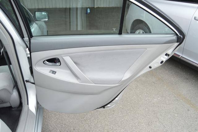 Used 2011 Toyota Camry LE w/ LE Extra-Value Pkg FWD image 46