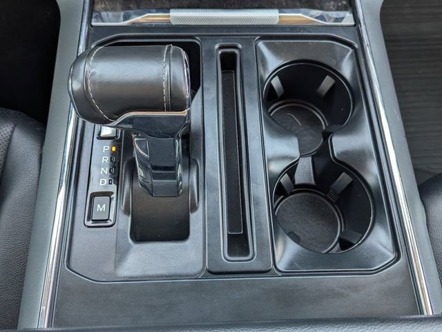 Used 2022 Ford F150 Lariat w/ Max Trailer Tow Package image 9