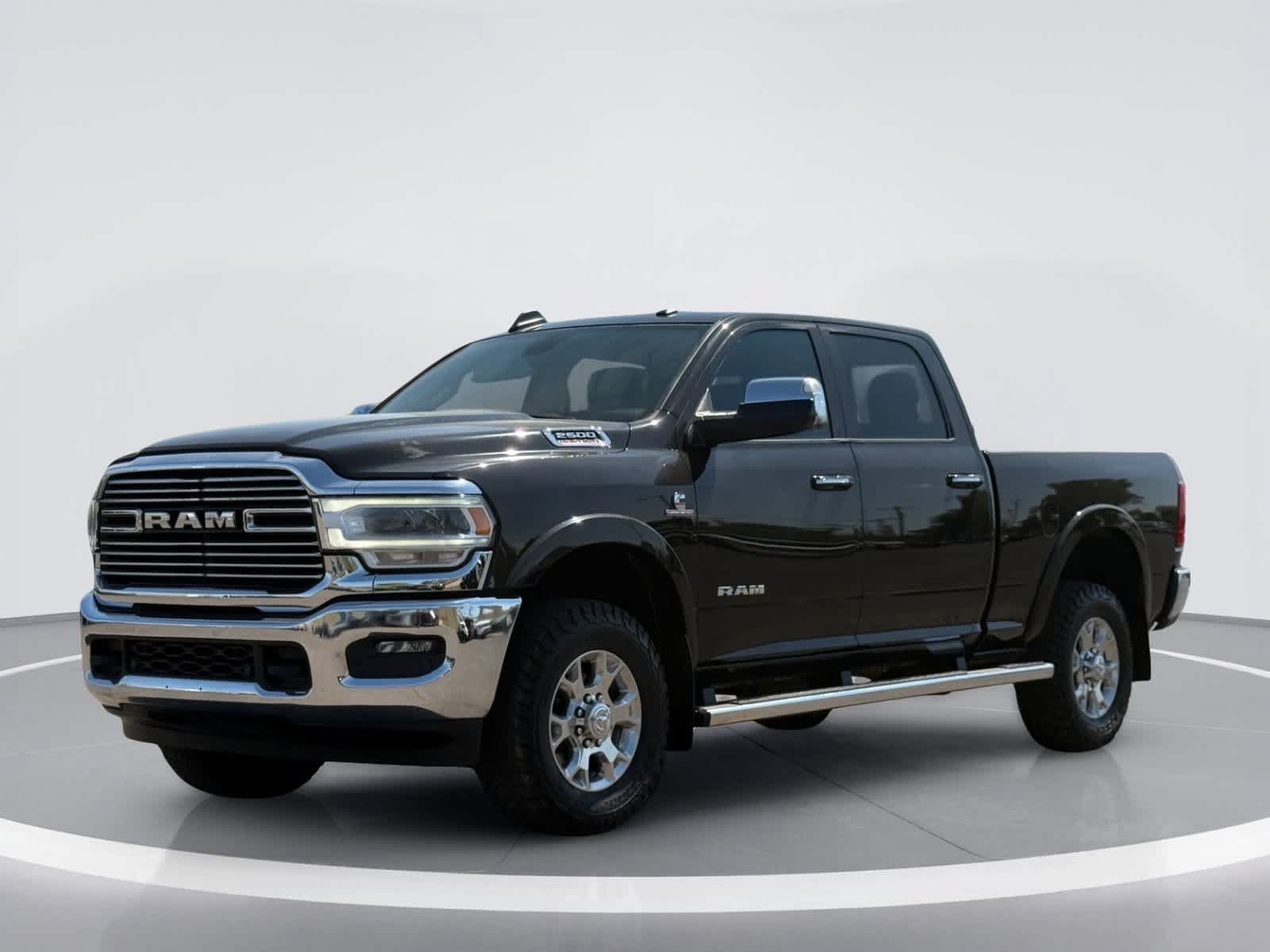Used 2022 RAM 2500 Laramie AWD/4WD image 2