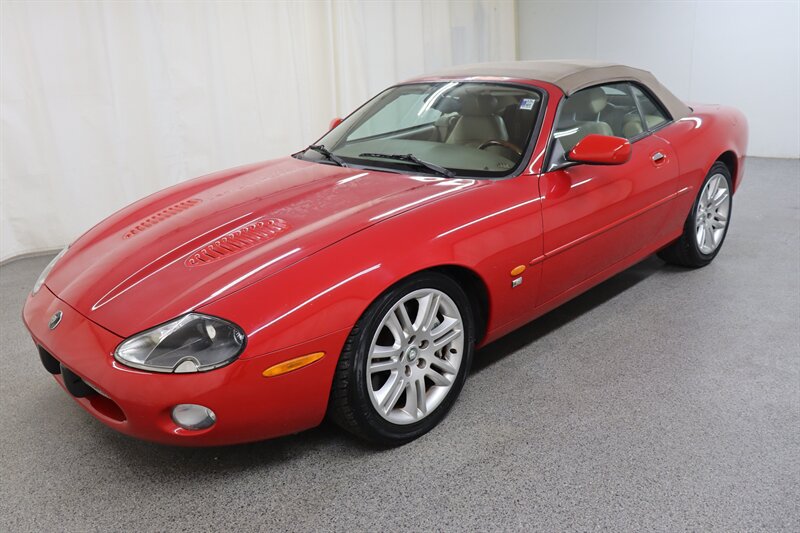 Used 2003 Jaguar XK8 Convertible RWD image 3