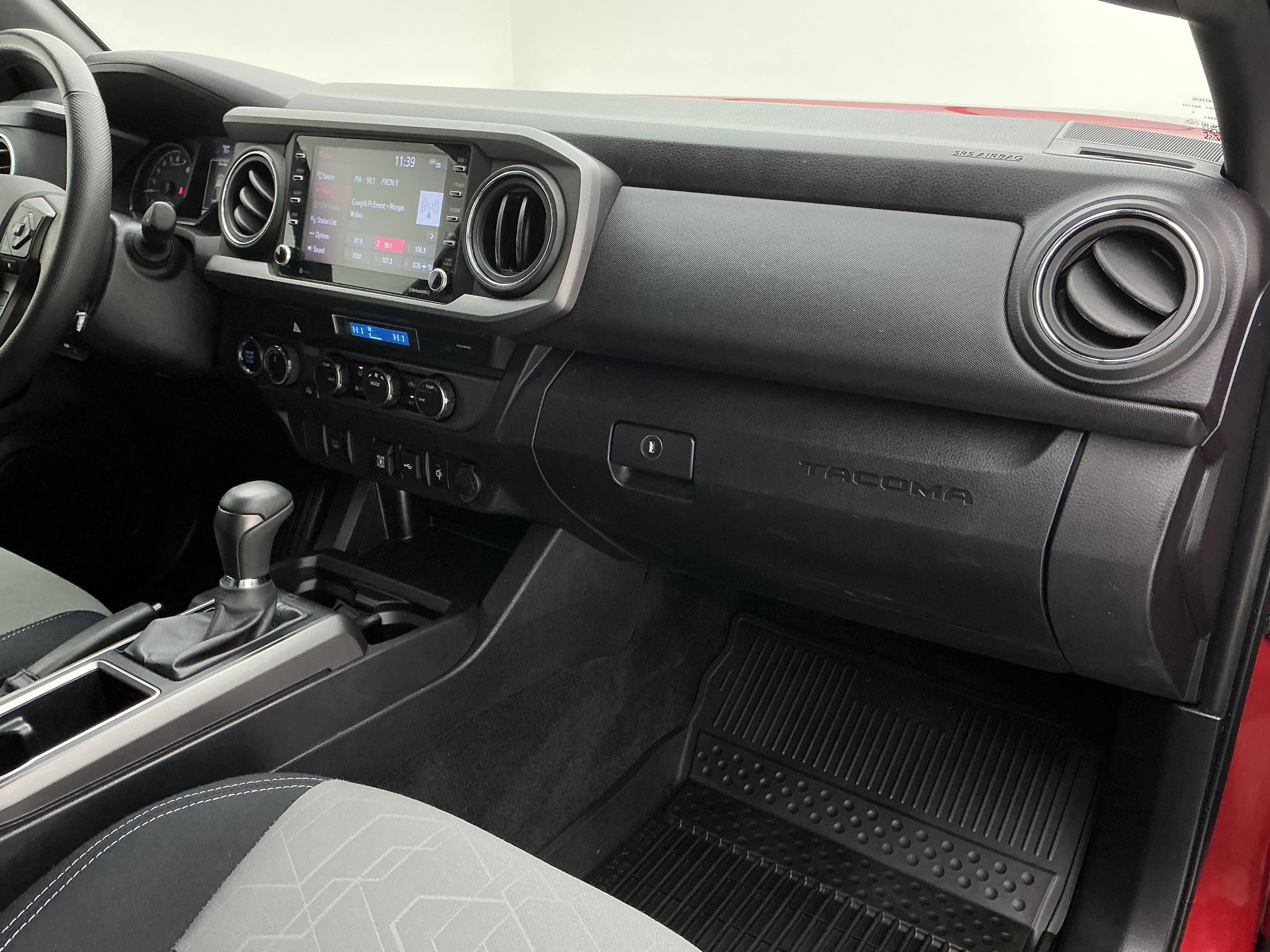 Used 2023 Toyota Tacoma SR image 23