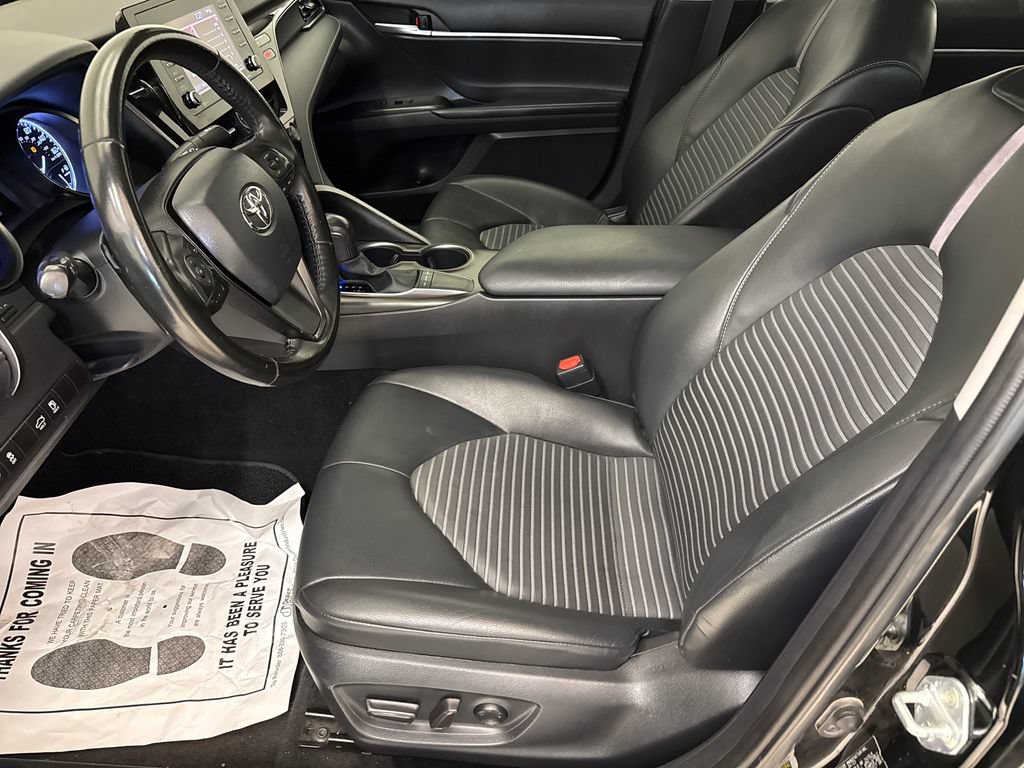 Used 2023 Toyota Camry SE FWD image 17