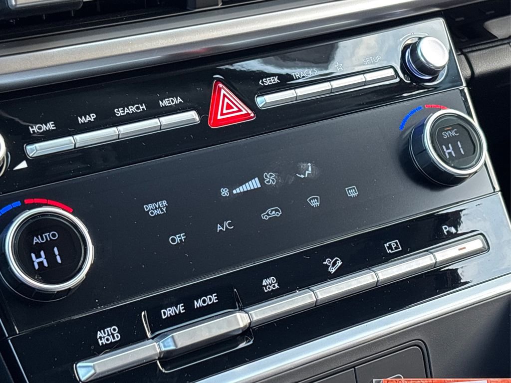 New 2026 Hyundai Santa Fe SE image 18