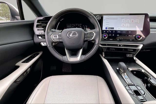 Used 2023 Lexus RX 350 Premium w/ Accessory Package image 8
