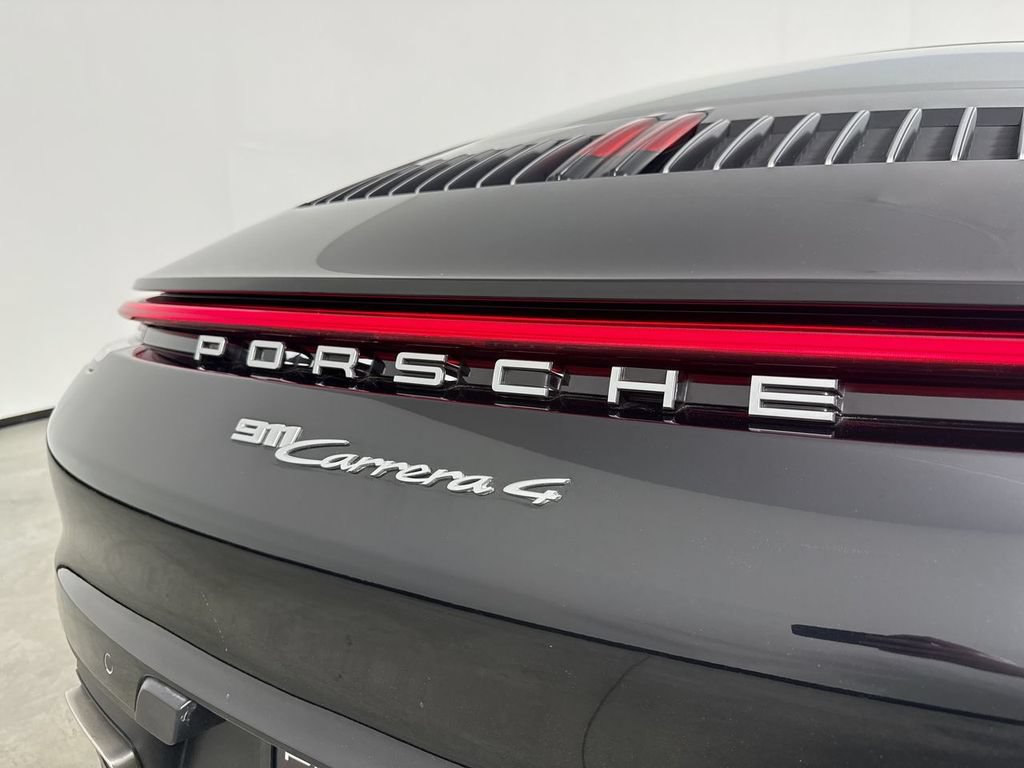 Certified 2024 Porsche 911 Carrera 4 AWD/4WD image 19