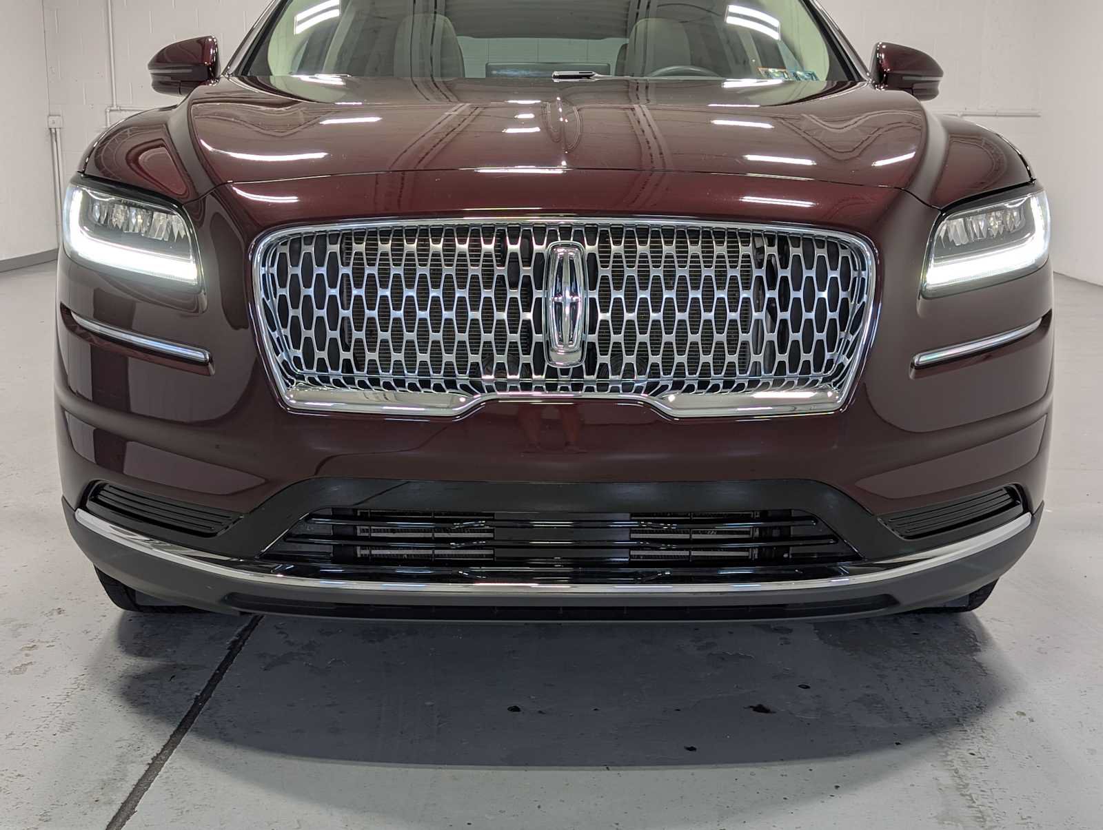 Certified 2022 Lincoln Nautilus Reserve w/ Class II Trailer Tow Package AWD/4WD image 2