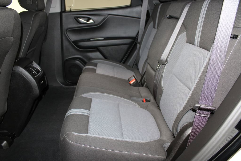 Used 2025 Chevrolet Blazer LT image 17