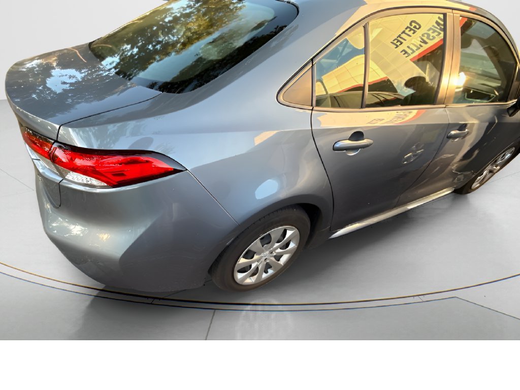 Used 2022 Toyota Corolla LE FWD image 5
