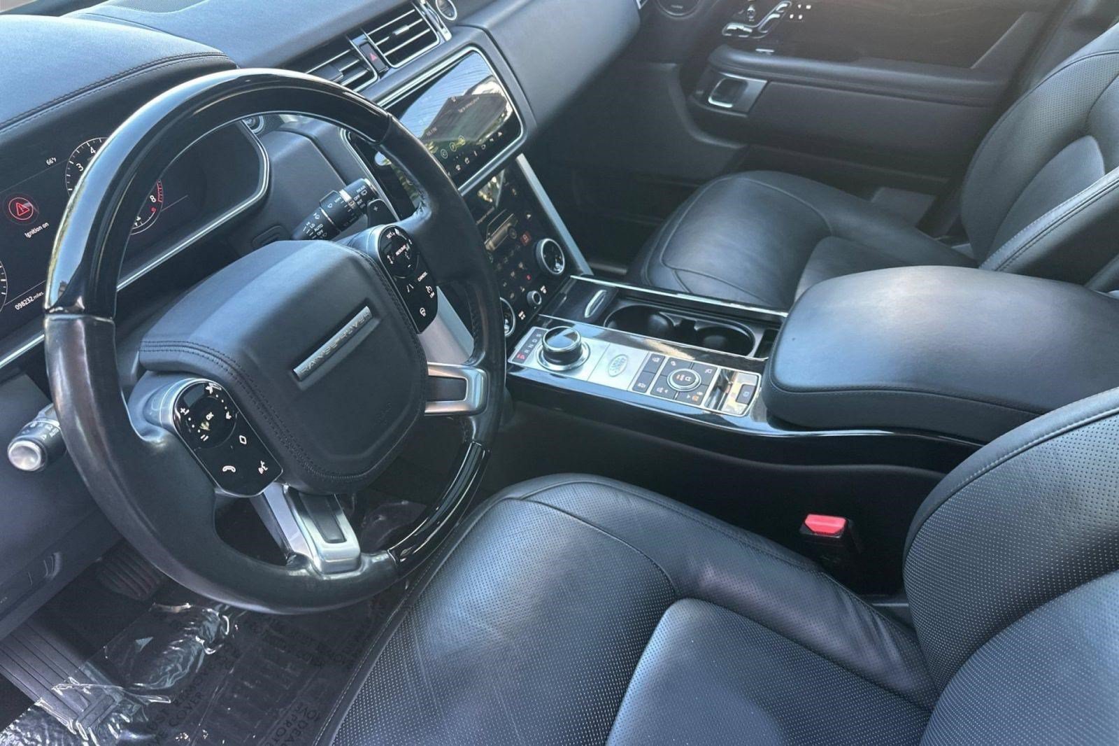 Used 2019 Land Rover Range Rover Supercharged AWD/4WD image 4