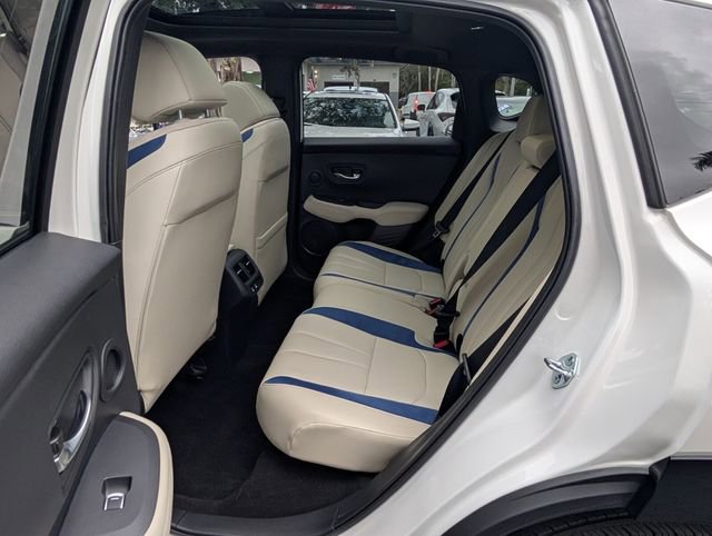 Used 2025 Acura ADX A-Spec image 15