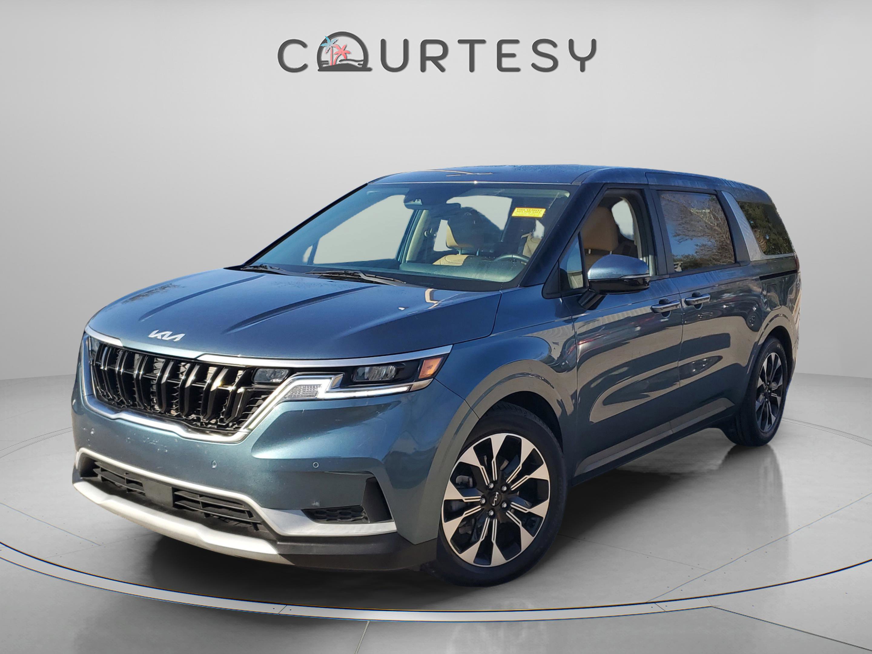 Certified 2023 Kia Carnival EX