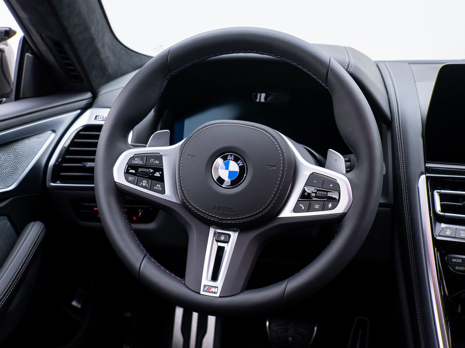 New 2026 BMW M850i xDrive w/ M Carbon Exterior Package AWD/4WD image 12