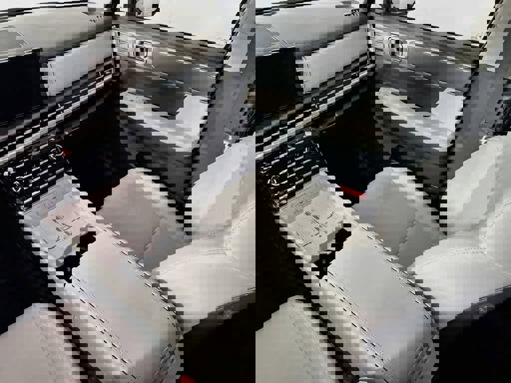 Used 2024 Hyundai Santa Fe SE FWD image 10