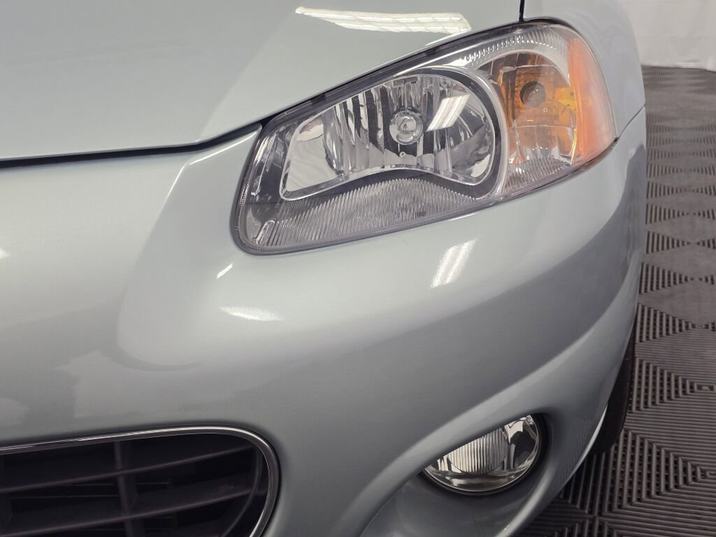 Used 2003 Chrysler Sebring Limited image 33
