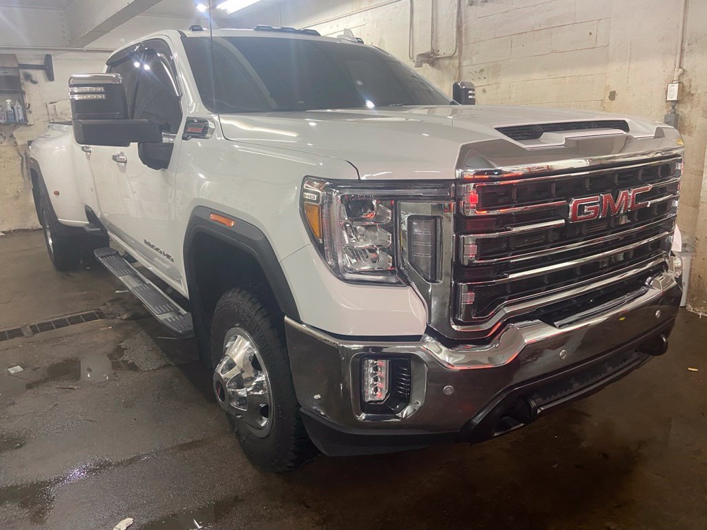 Used 2023 GMC Sierra 3500 SLT w/ SLT Premium Package AWD/4WD image 11