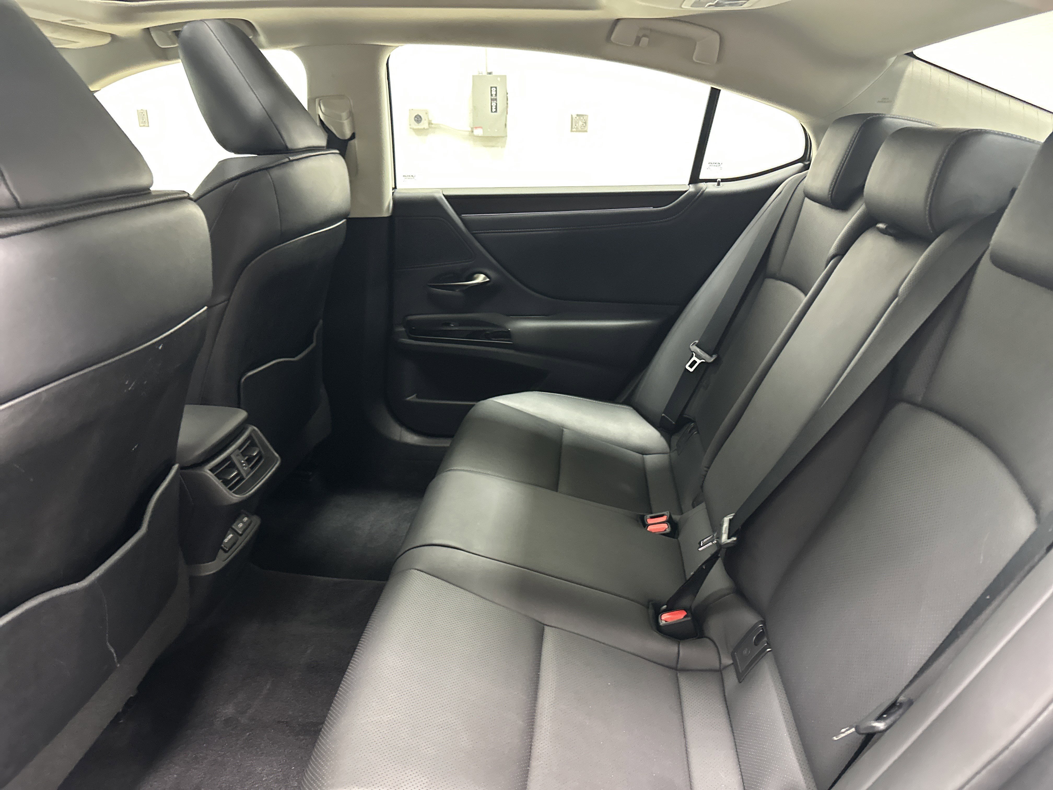 Used 2023 Lexus ES 350 w/ Premium Package FWD image 31