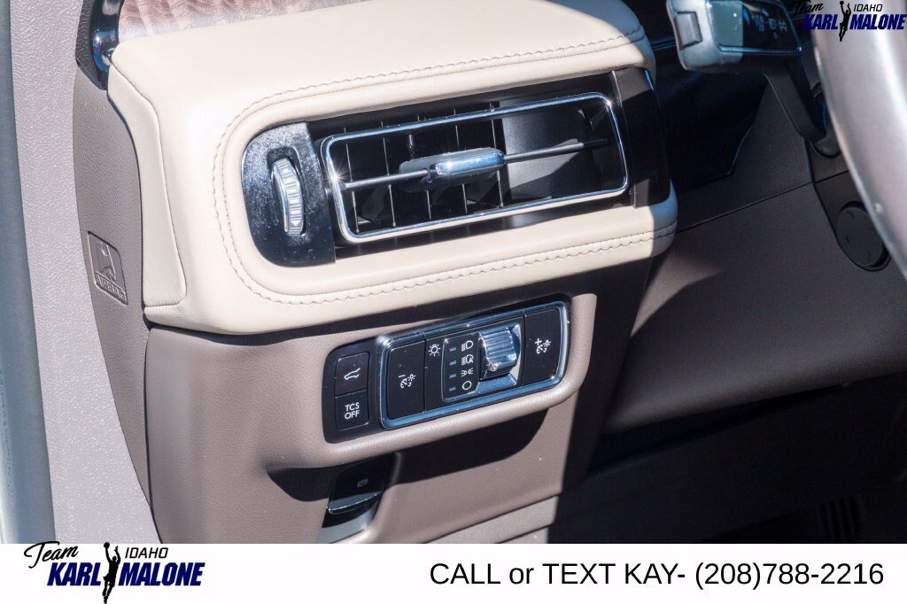 Used 2023 Lincoln Nautilus Reserve w/ Equipment Group 201A AWD/4WD image 31