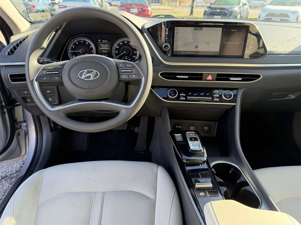 Used 2023 Hyundai Sonata SEL w/ Preferred Accessory Package image 2
