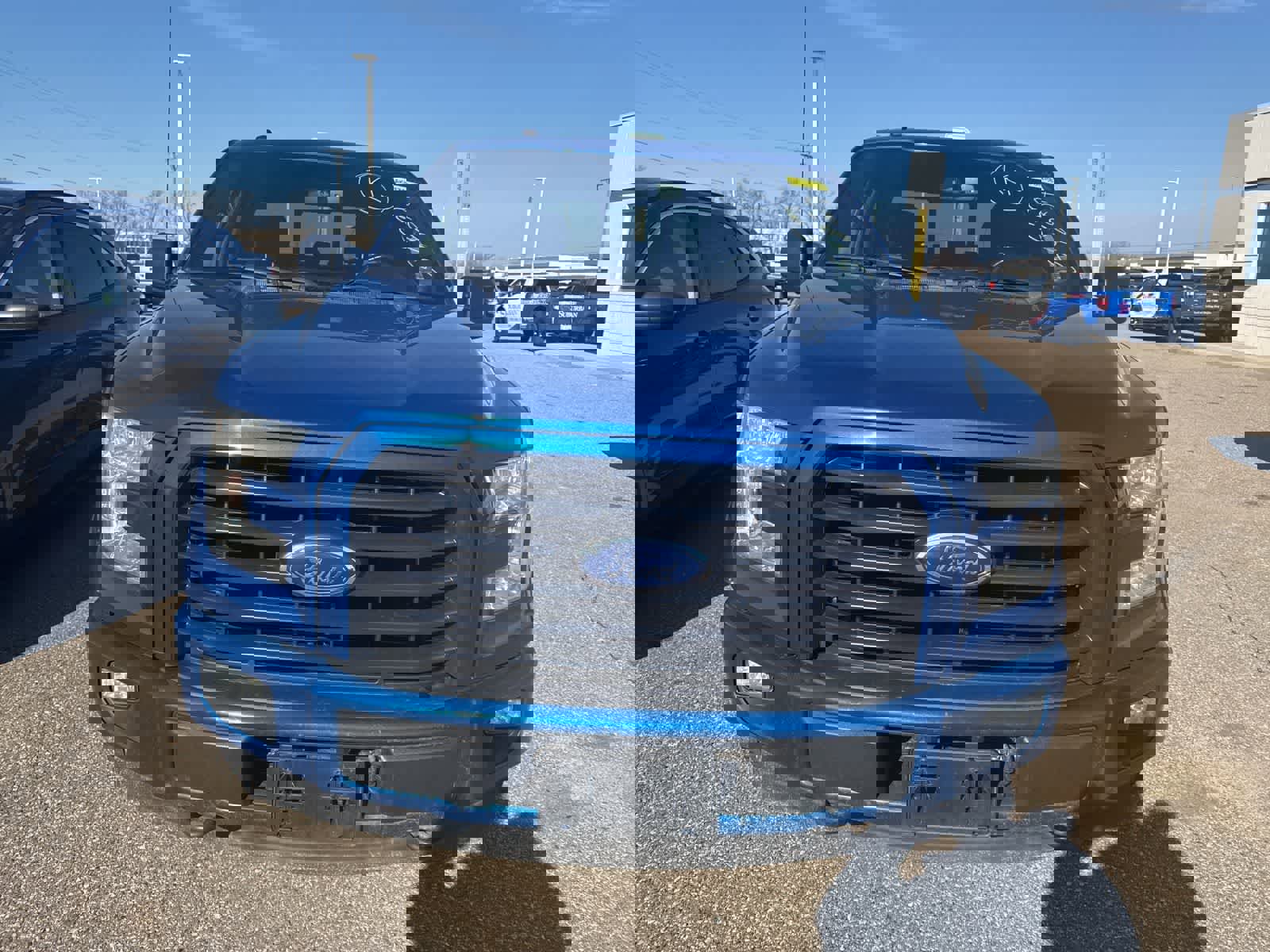 Used 2017 Ford F150 XLT w/ Equipment Group 302A Luxury image 4