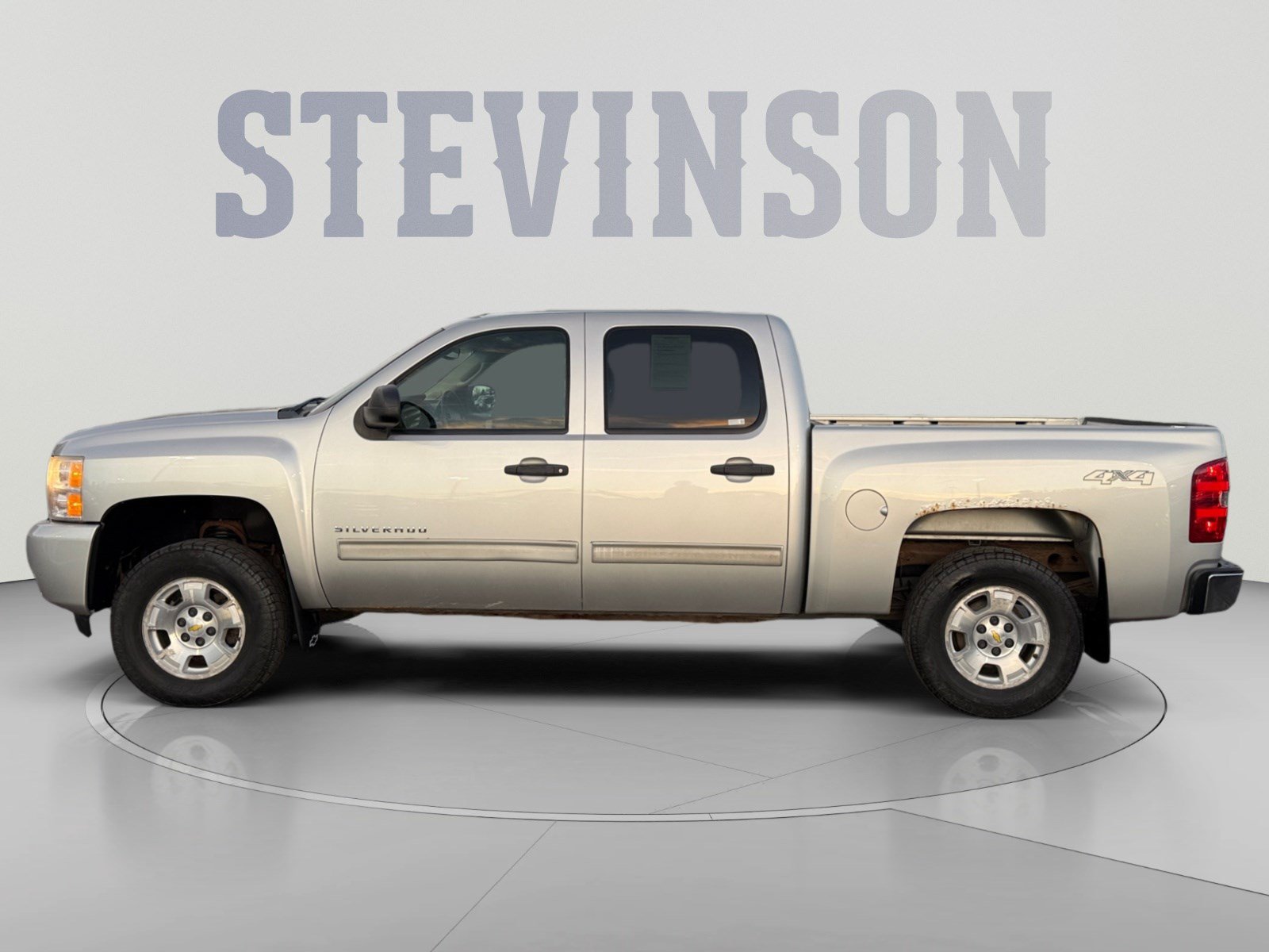 Used 2011 Chevrolet Silverado 1500 LT w/ All-Star Edition AWD/4WD image 2