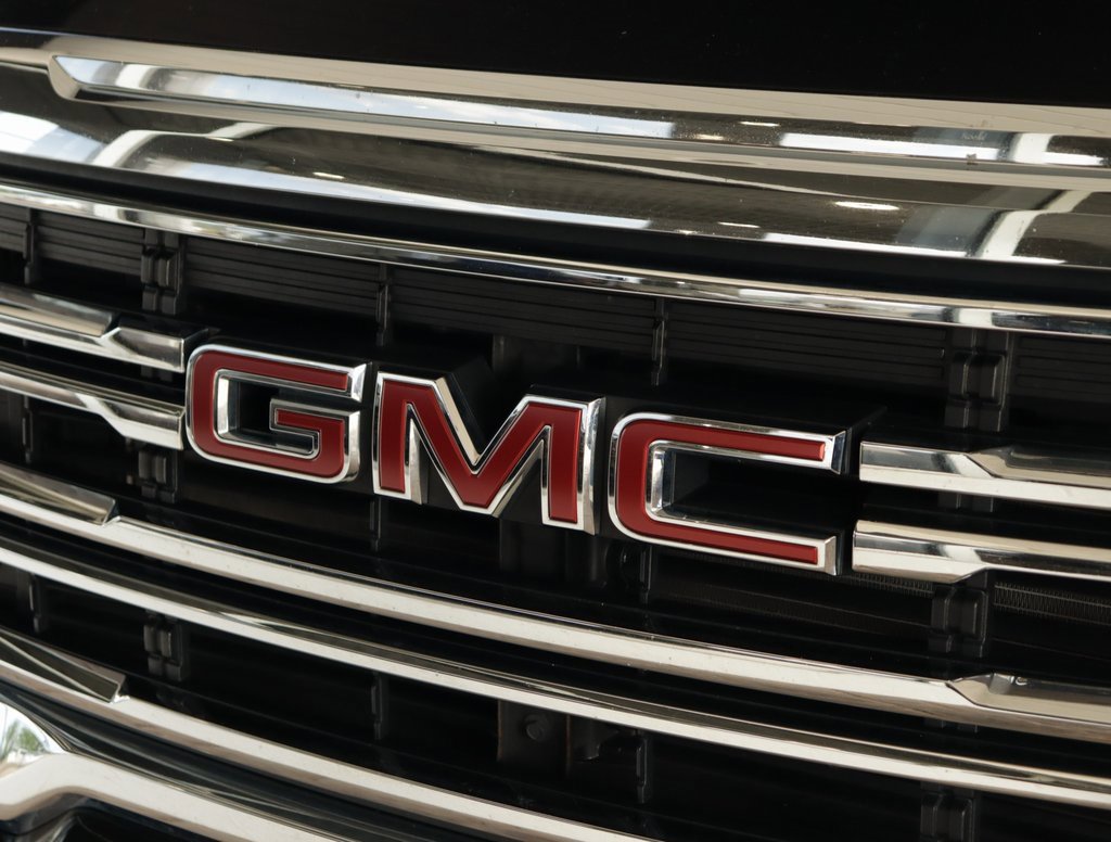 Used 2023 GMC Acadia SLE w/ Driver Convenience Package image 33