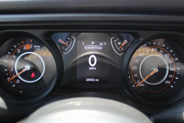 Used 2024 Jeep Wrangler Willys image 16