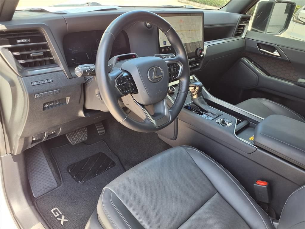 Used 2024 Lexus GX 550 w/ Cold Area Package AWD/4WD image 12