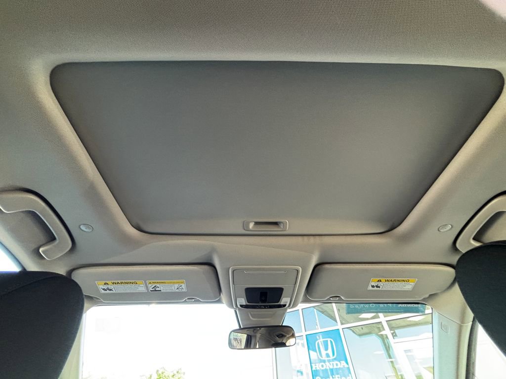 Used 2025 Honda CR-V EX image 18