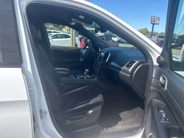 Used 2018 Jeep Grand Cherokee Altitude AWD/4WD image 9