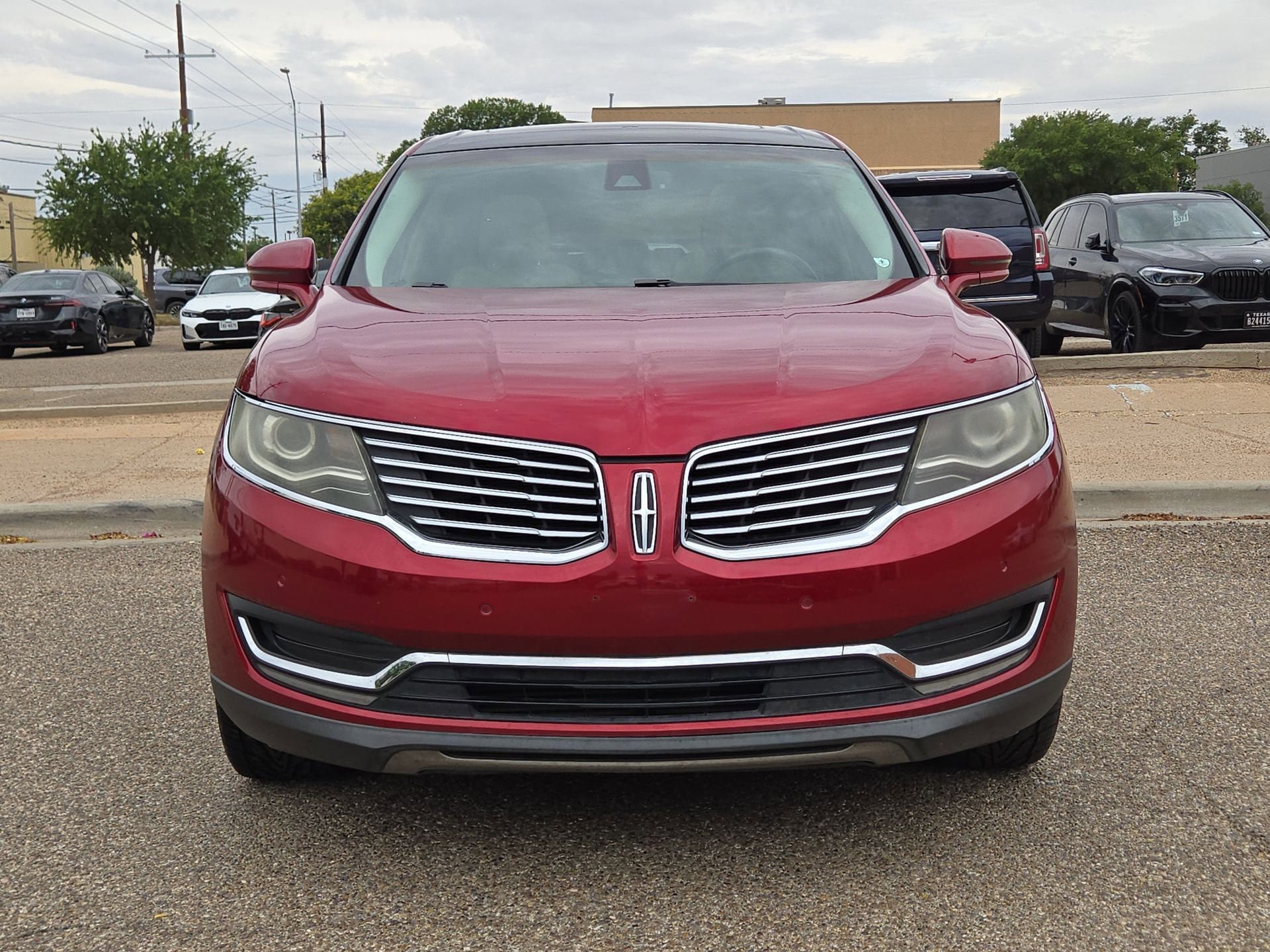 Used 2016 Lincoln MKX Reserve w/ Technology Package FWD image 10
