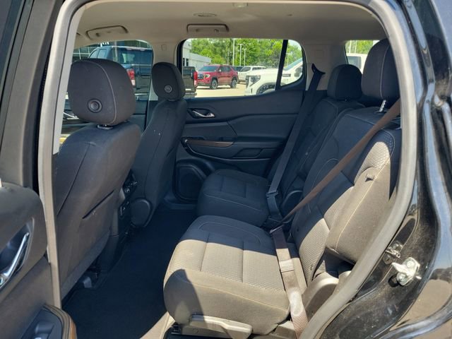 Used 2023 GMC Acadia SLE w/ Driver Convenience Package FWD image 9