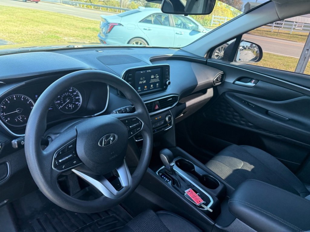 Used 2020 Hyundai Santa Fe SE image 10