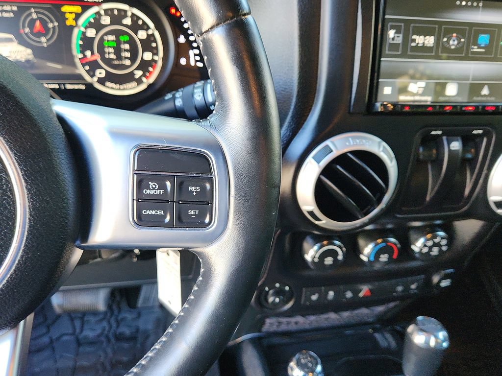 Used 2017 Jeep Wrangler Rubicon AWD/4WD image 20