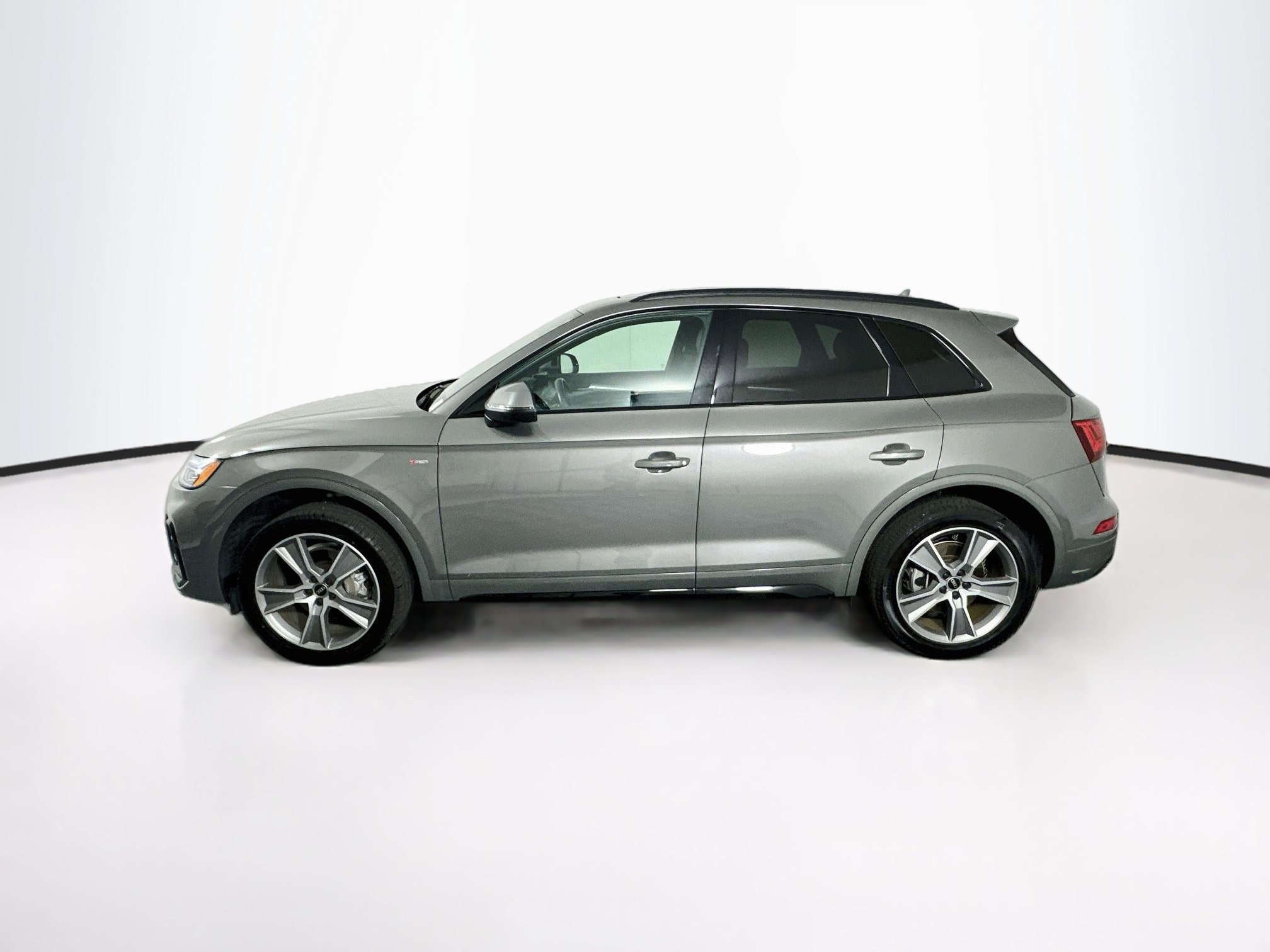 Used 2025 Audi Q5 2.0T Premium AWD/4WD image 4