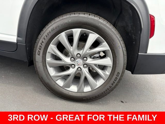 Certified 2025 Buick Enclave Preferred FWD image 10