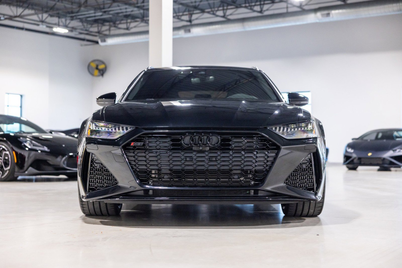 Used 2024 Audi RS 6 performance AWD/4WD image 2